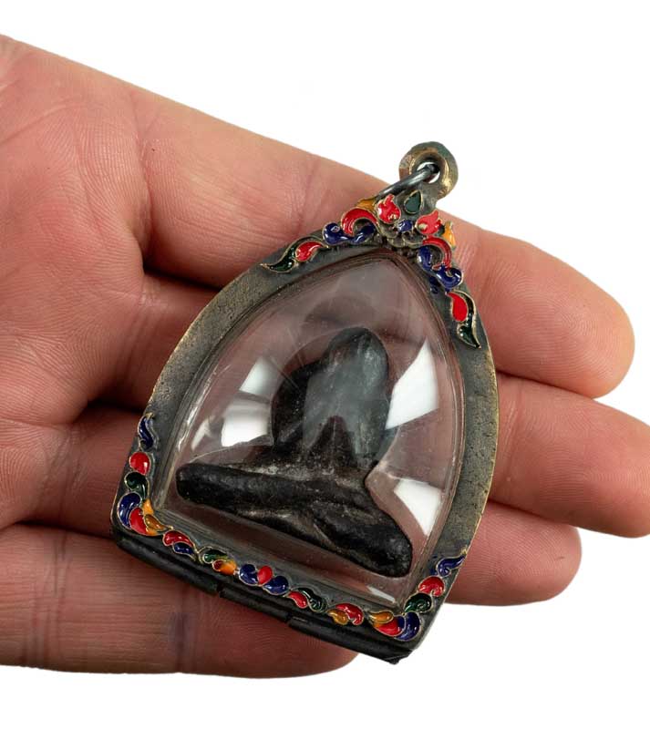 Amulette Thaï Bouddha Phra Pidta Yeux Fermés Avec Leklai - Talisman De Protection - Référence 1791 - Neuf