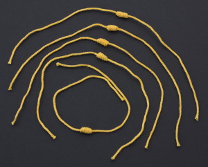 Bracciale Sacr&eacute; Double Sai Sin Benedetto, Portafortuna Cambogia, In Cotone Intrecciato Multicolore